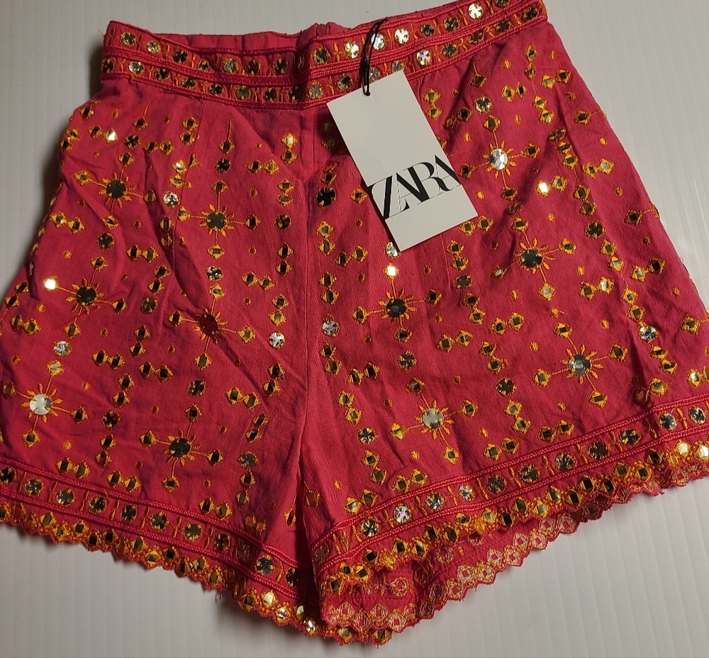 ZARA SHORTS WITH EMBROIDERY FUCHIA COLOR | 7521/254/630 Xs - Picture 9 of 14
